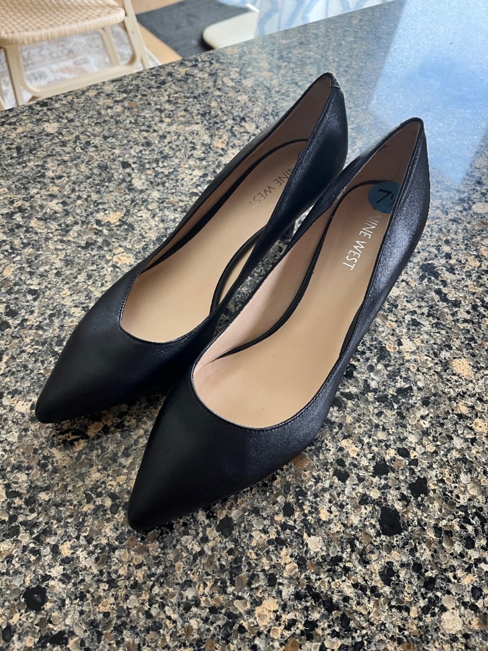 Nine West kitten heal pumps